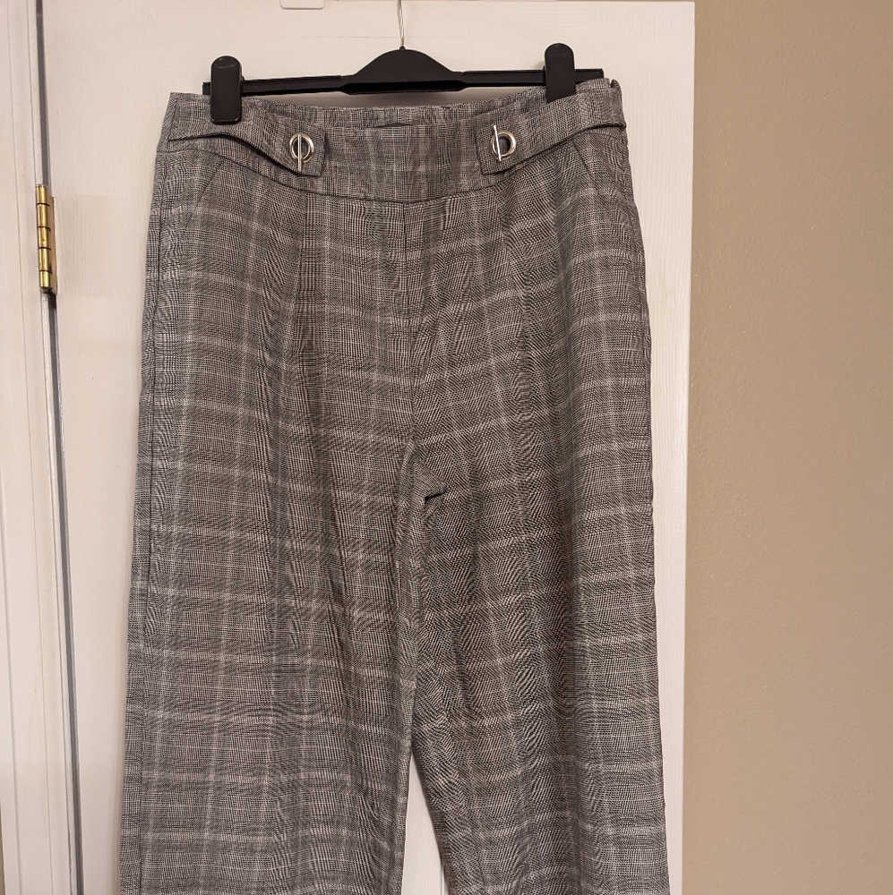 Limited wide leg crop pants